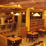 Complejo Turistico La Pinada Hotel Gilet