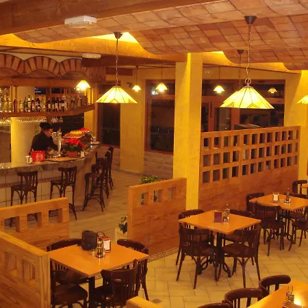 Complejo Turistico La Pinada Hotel Gilet