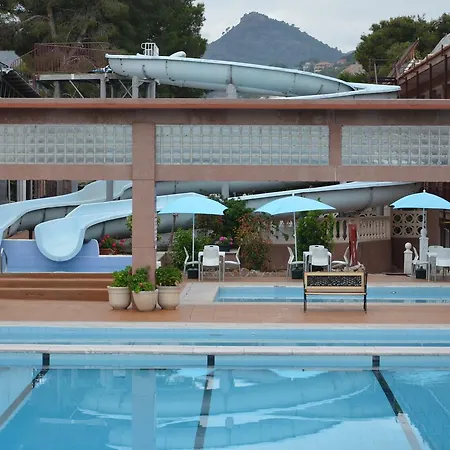 Complejo Turistico La Pinada Hotel