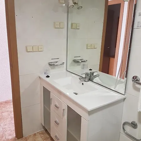 Отель Complejo Turistico La Pinada 2*