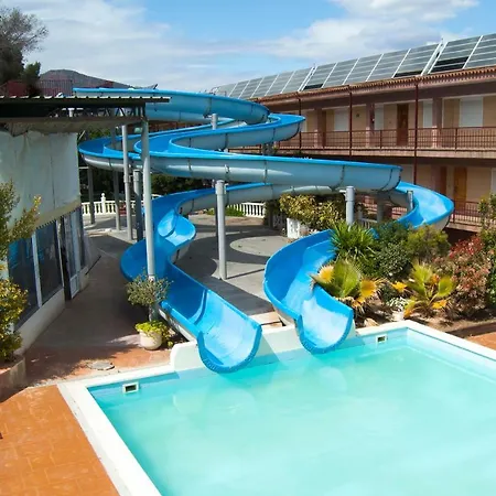 Complejo Turistico La Pinada Hotel 2*