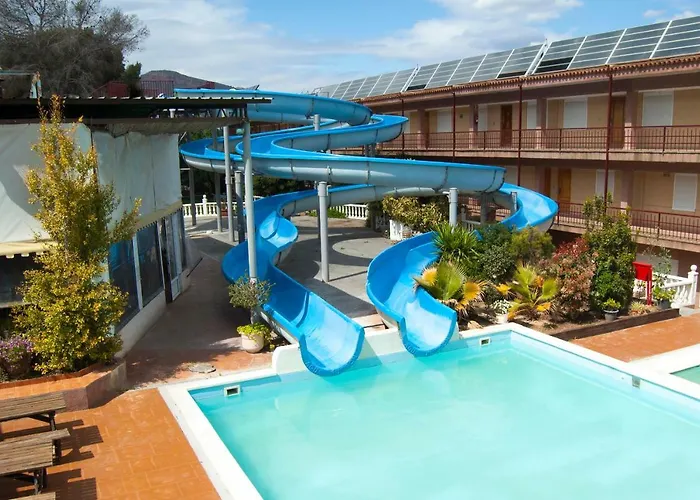 Complejo Turistico La Pinada Hotel 2*